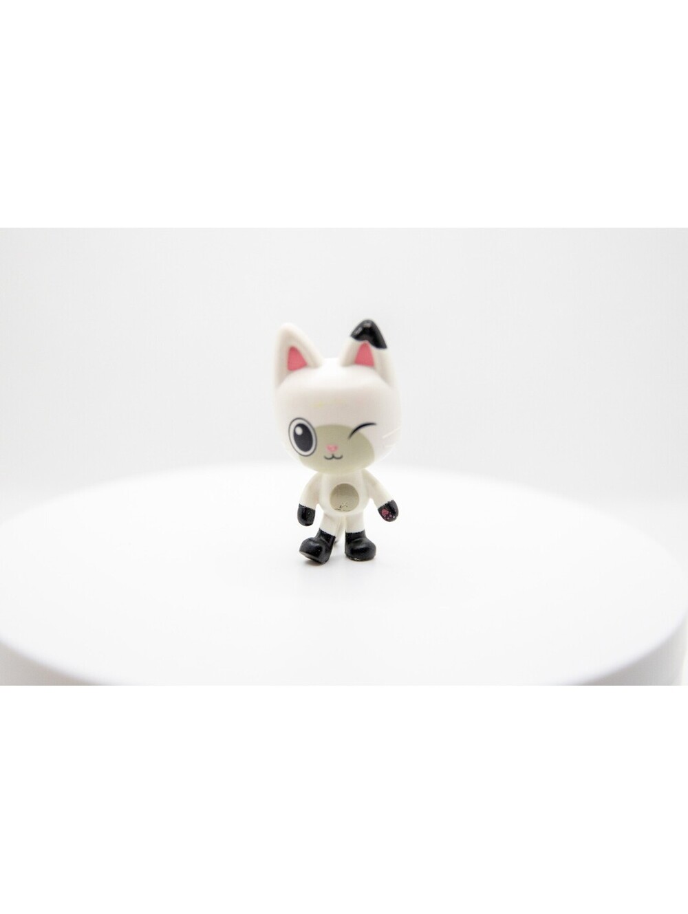 Gabby's Dollhouse Pandy Paws Collectible 2" PVC Mini Figure
